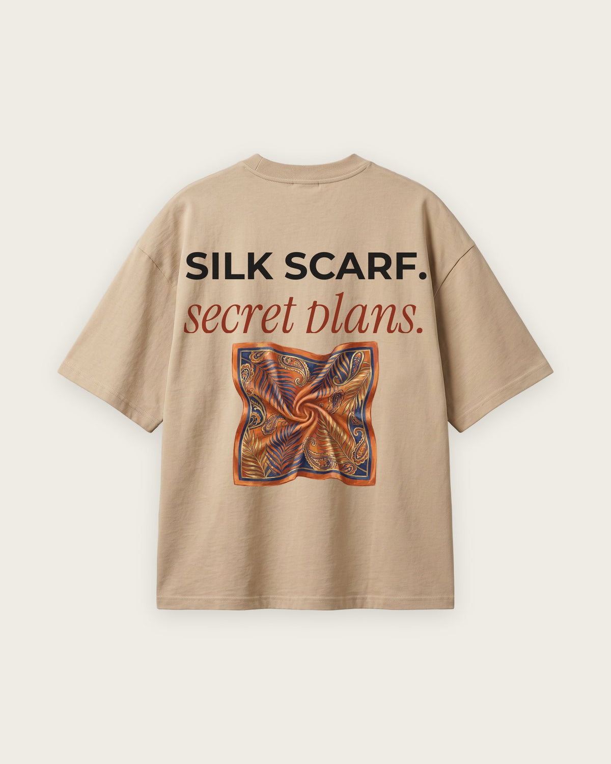 Camiseta Oversized “Silk Scarf, Secret Plans” — Areia