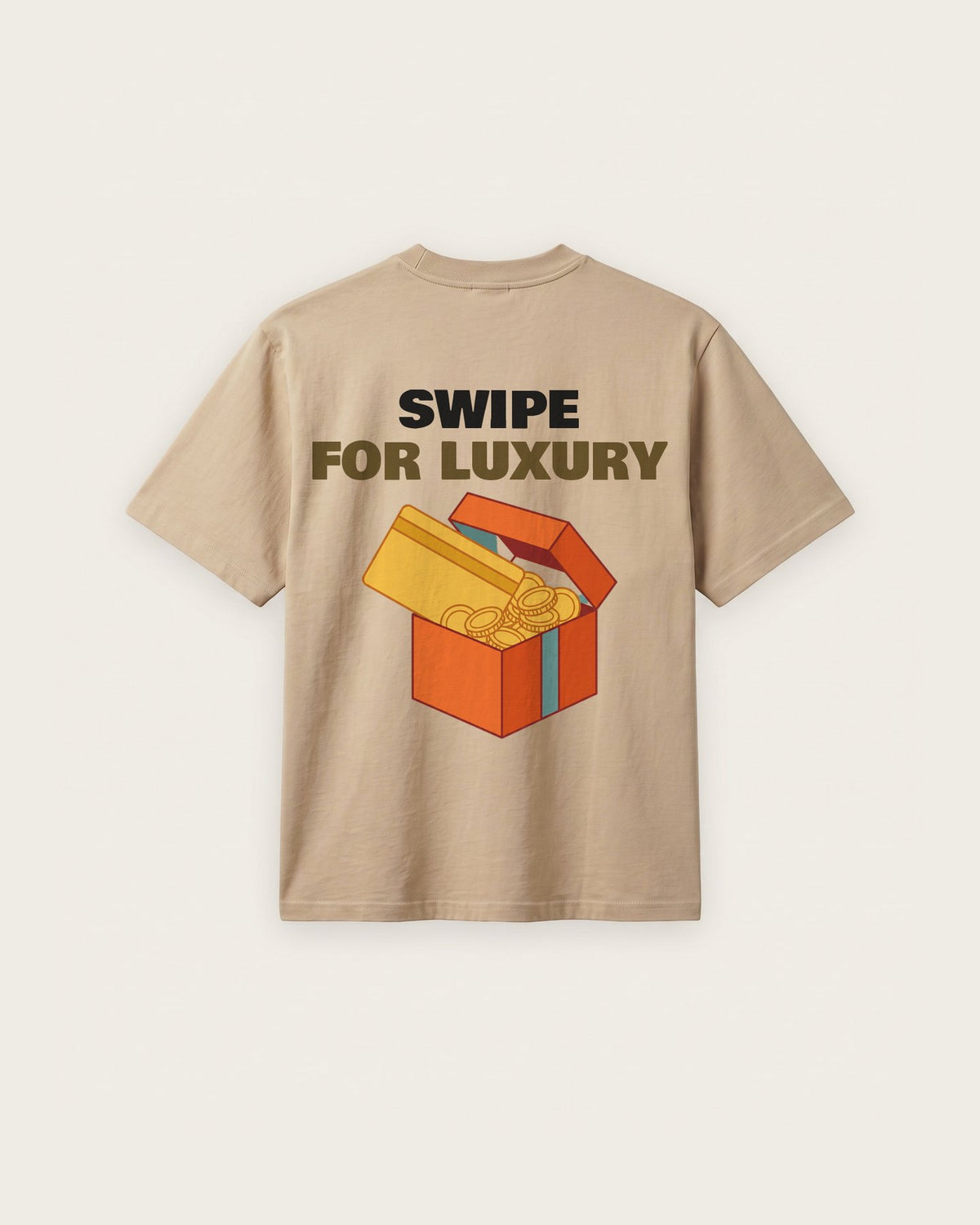 Camiseta “Swipe for Luxury” — Areia — regular