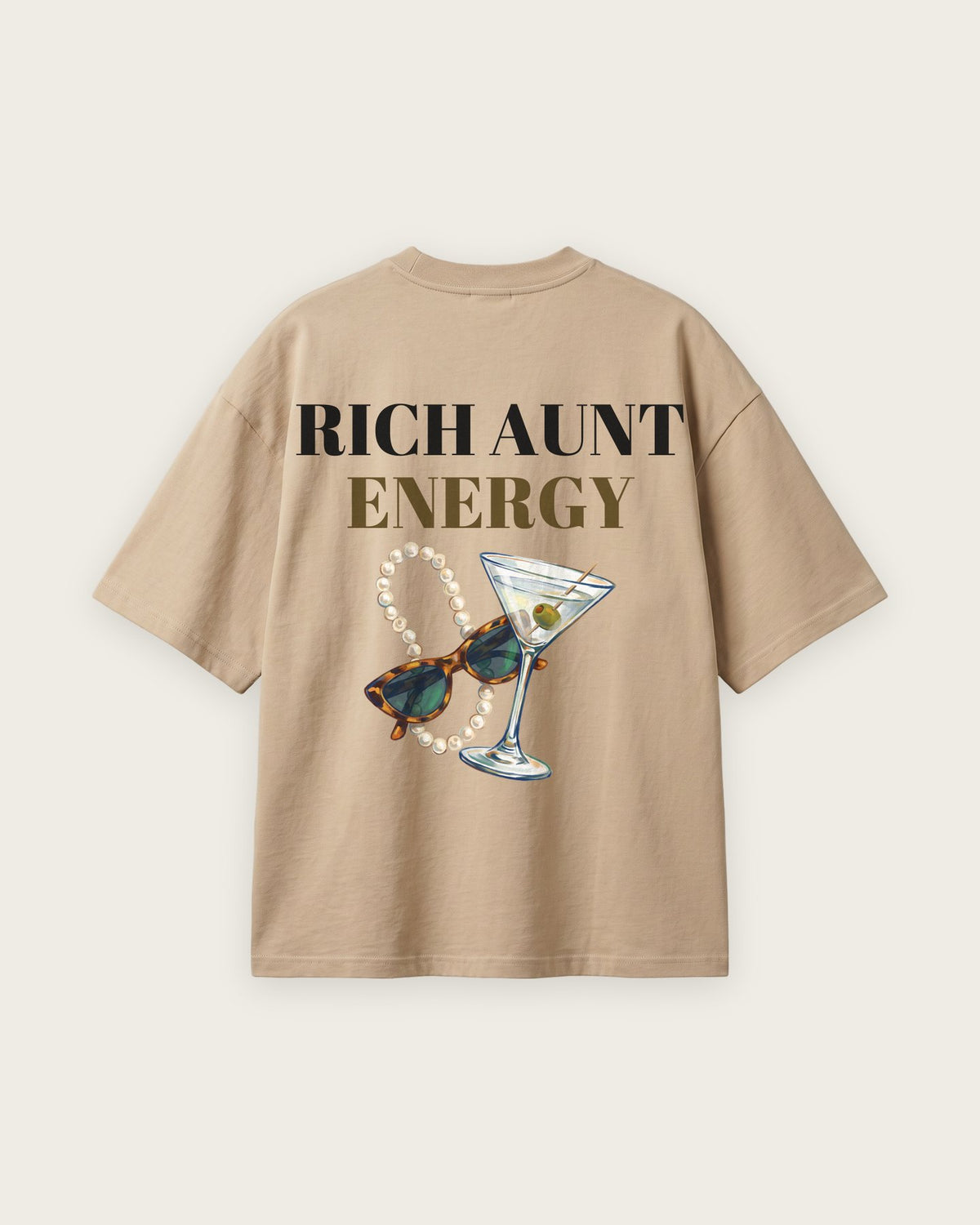 Camiseta “Rich Aunt Energy” — Areia — oversized