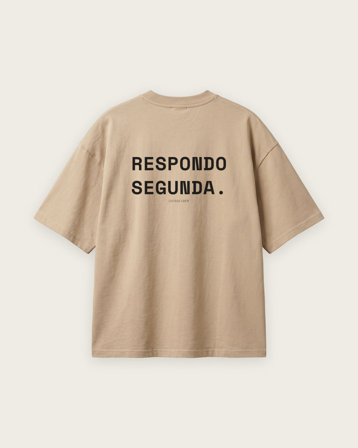 Camiseta Oversized “Respondo Segunda” — Areia