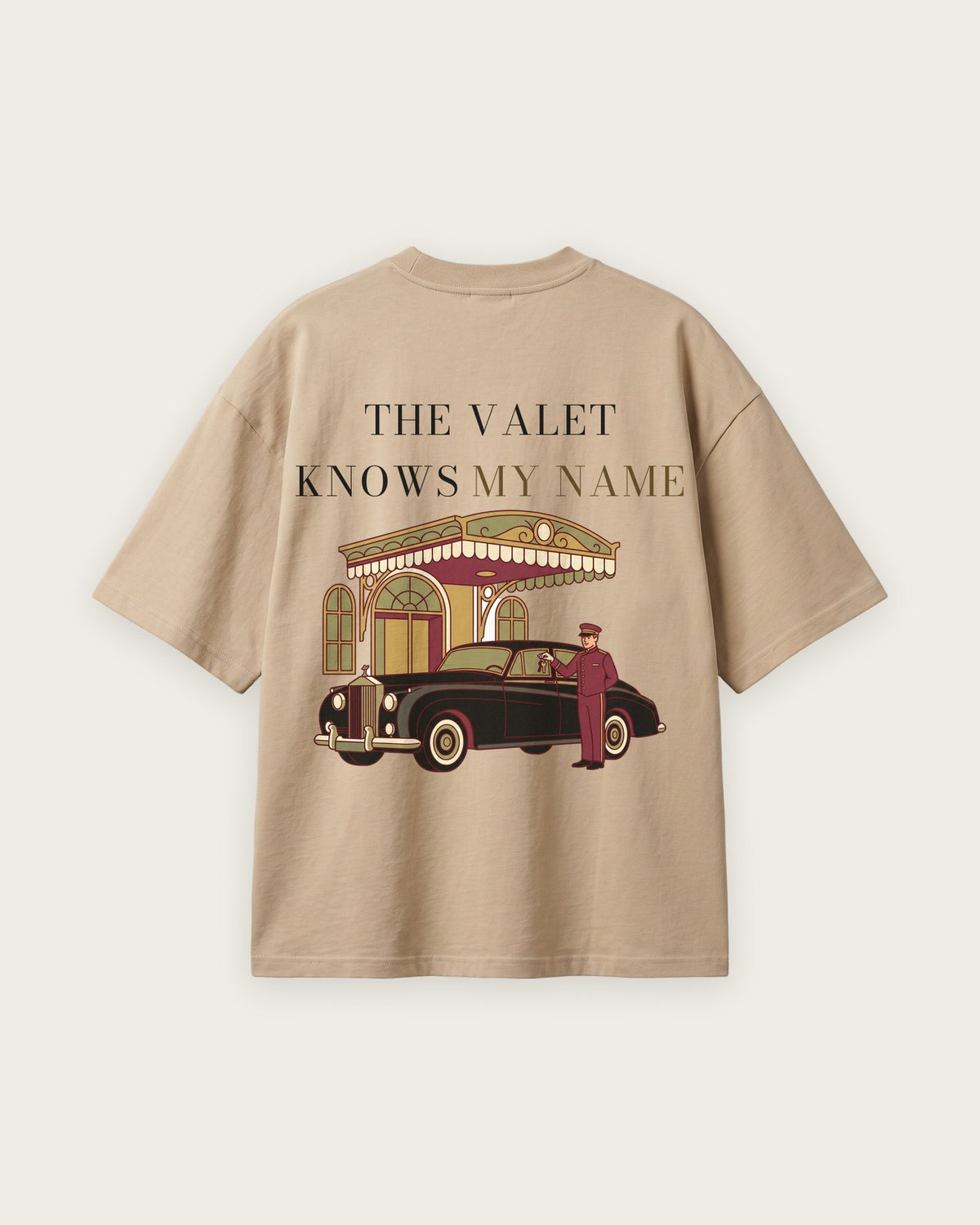 Camiseta Oversized “The Valet Knows My Name” — Areia