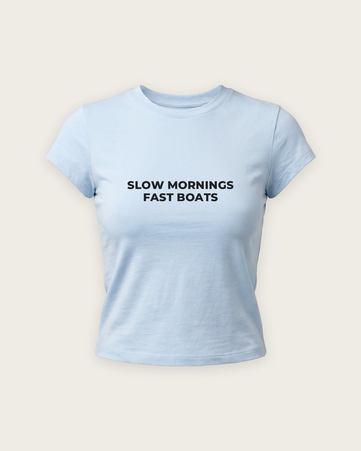 Baby Tee “Slow Mornings, Fast Boats” — Azul Bebê