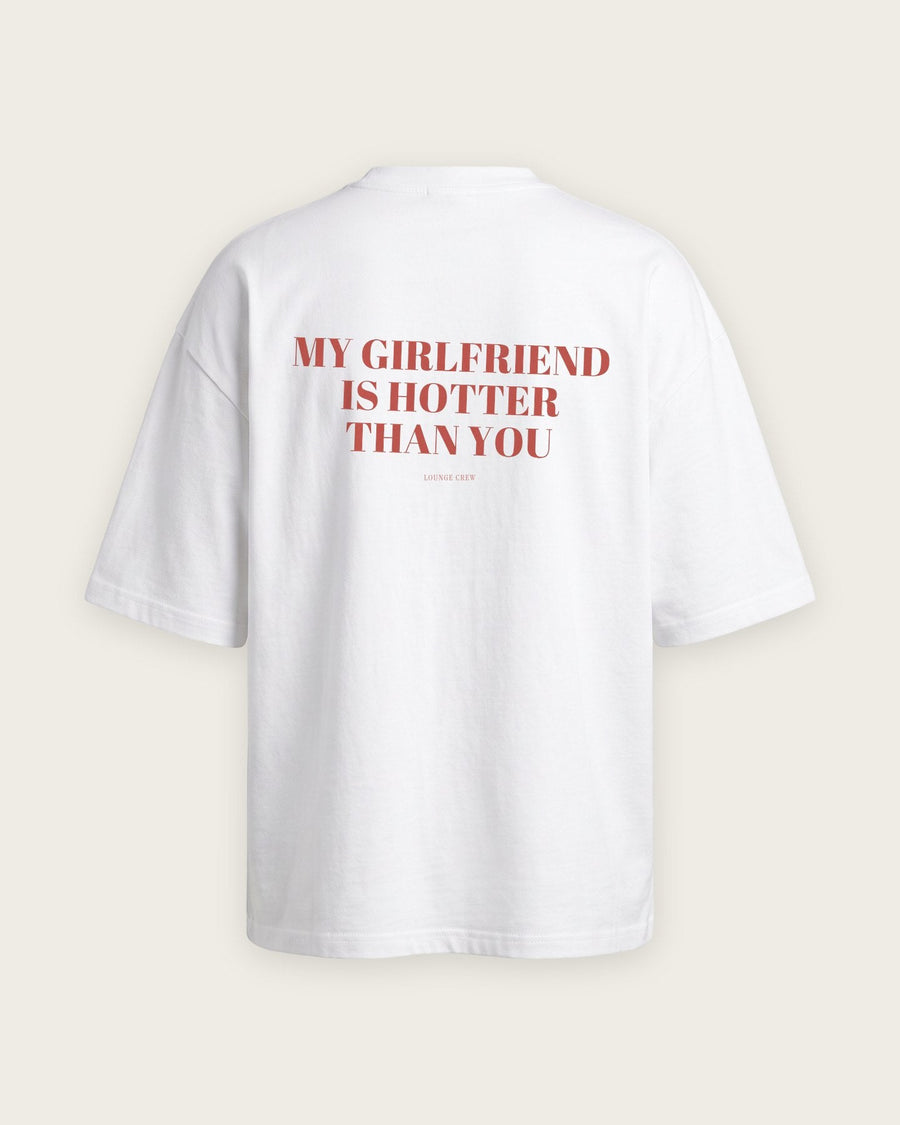 Camiseta Oversized “My Girlfriend Is Hotter Than You”