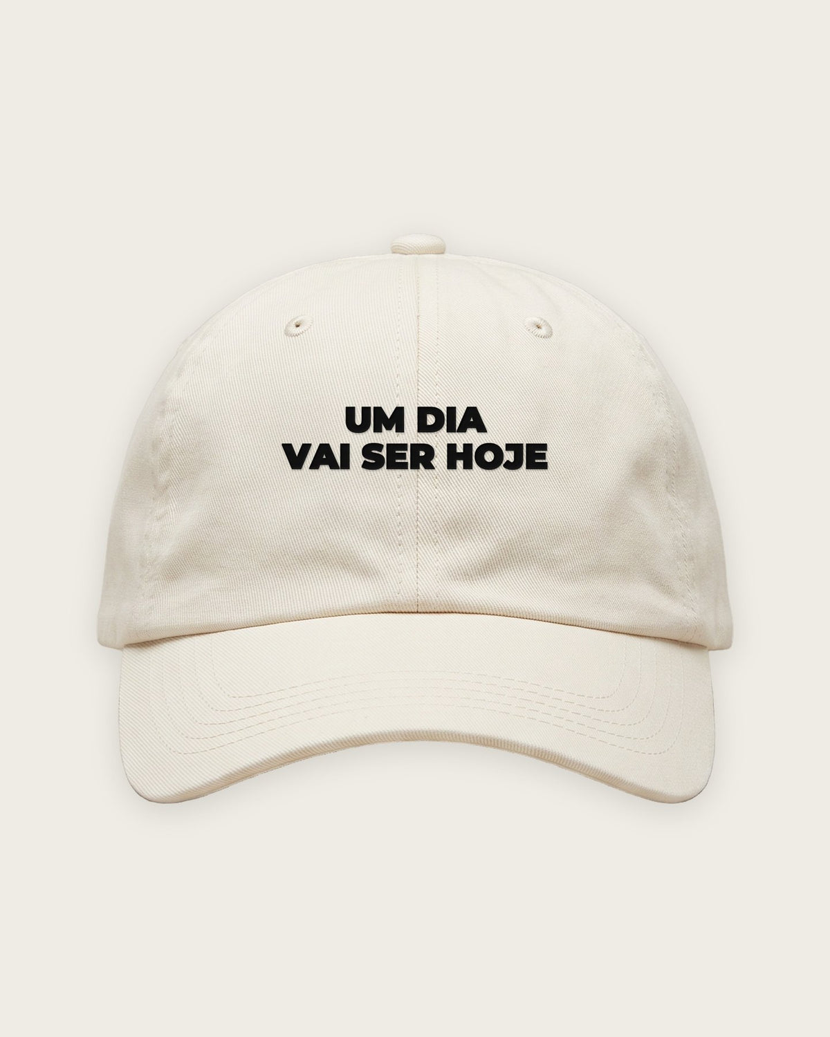 Boné Dad Hat “Um Dia Vai Ser Hoje” — Off-White