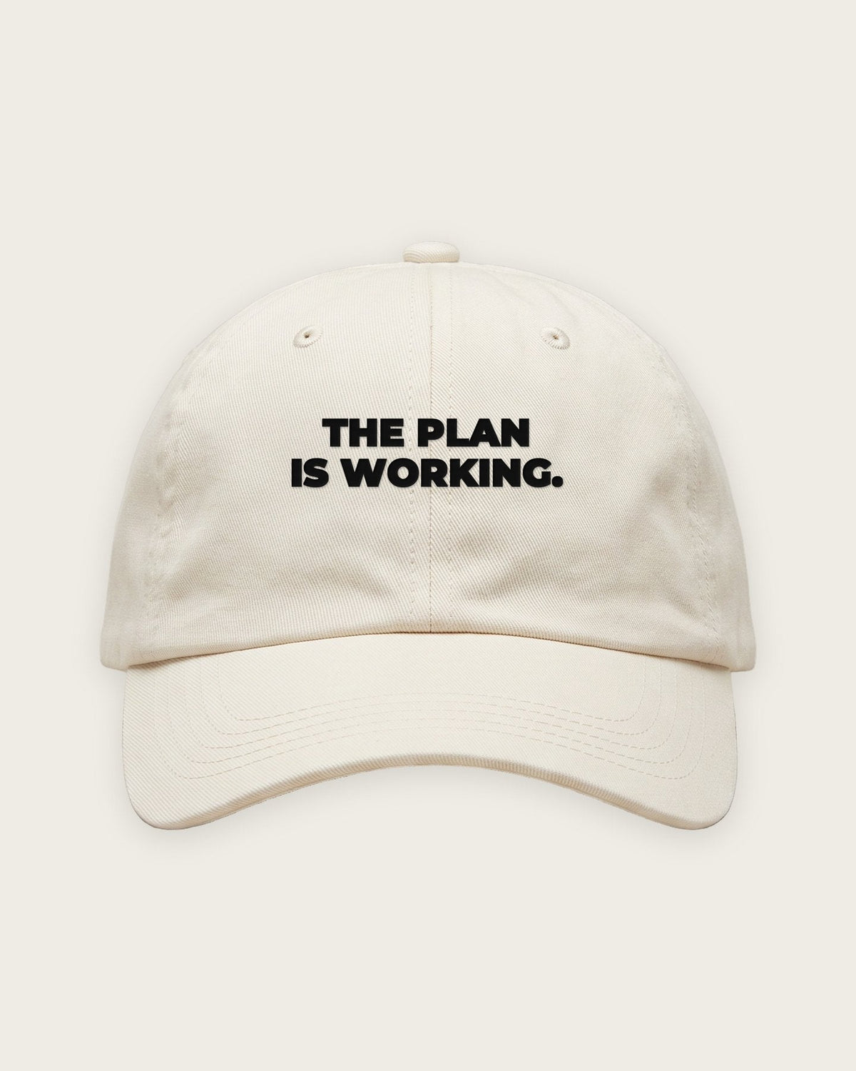 Boné Dad Hat “The Plan Is Working” — Off-White
