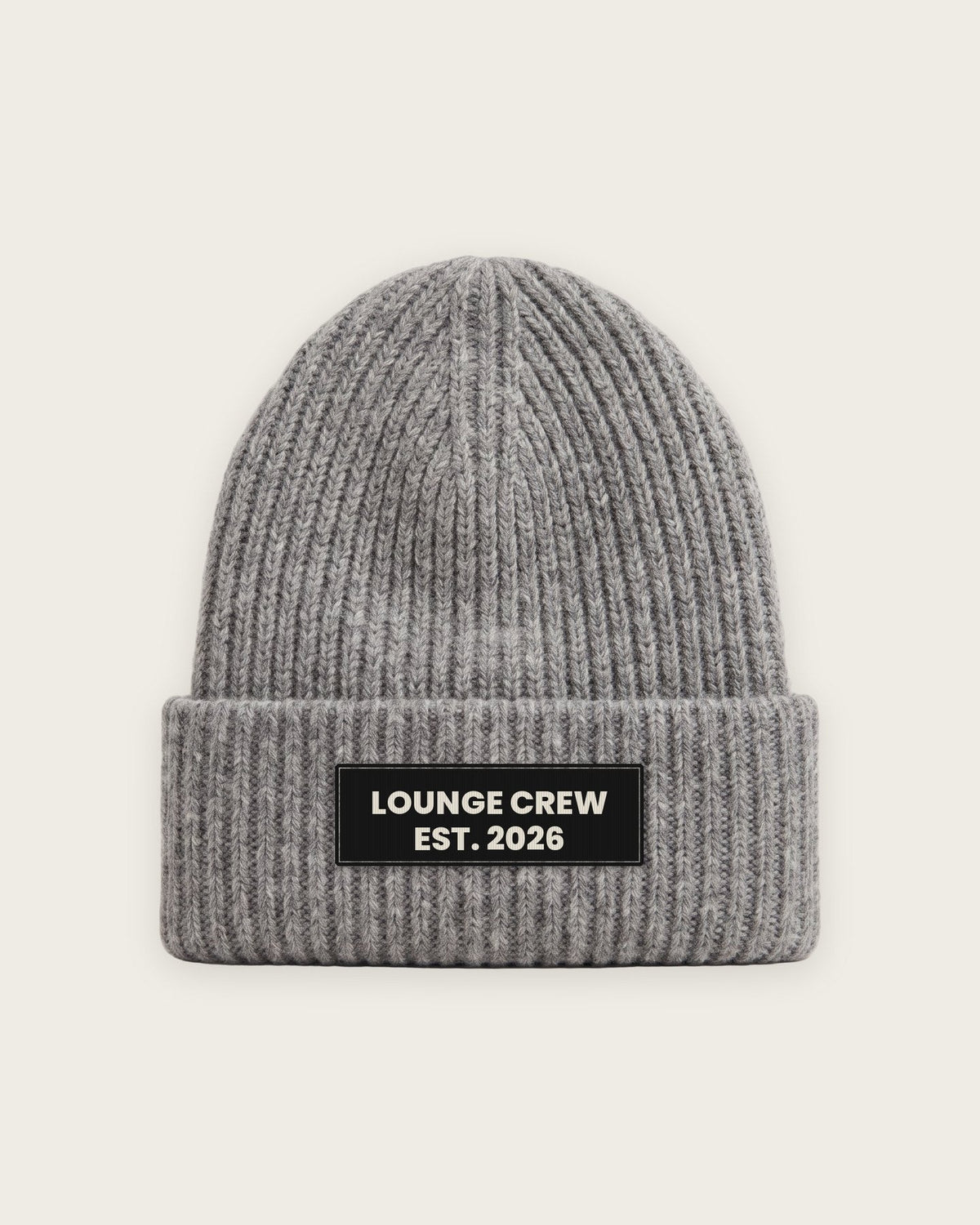 Gorro Canelado “Lounge Crew Est. 2026” — Cinza Mescla