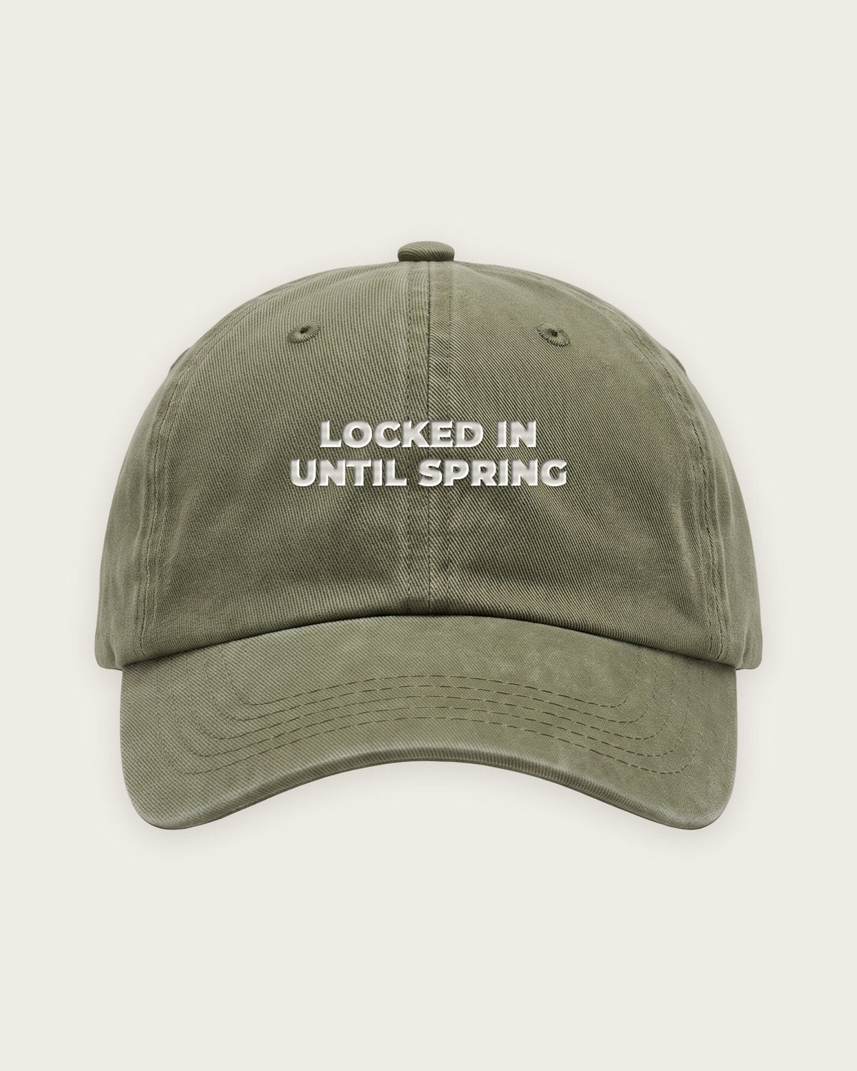 Boné Dad Hat “Locked In Until Spring” — Verde Musgo