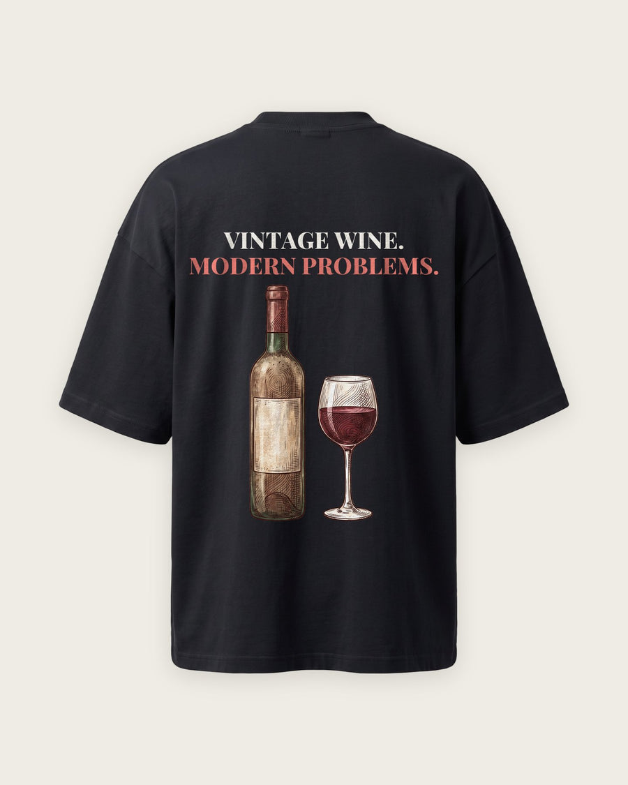 Camiseta Oversized “Vintage Wine, Modern Problems”
