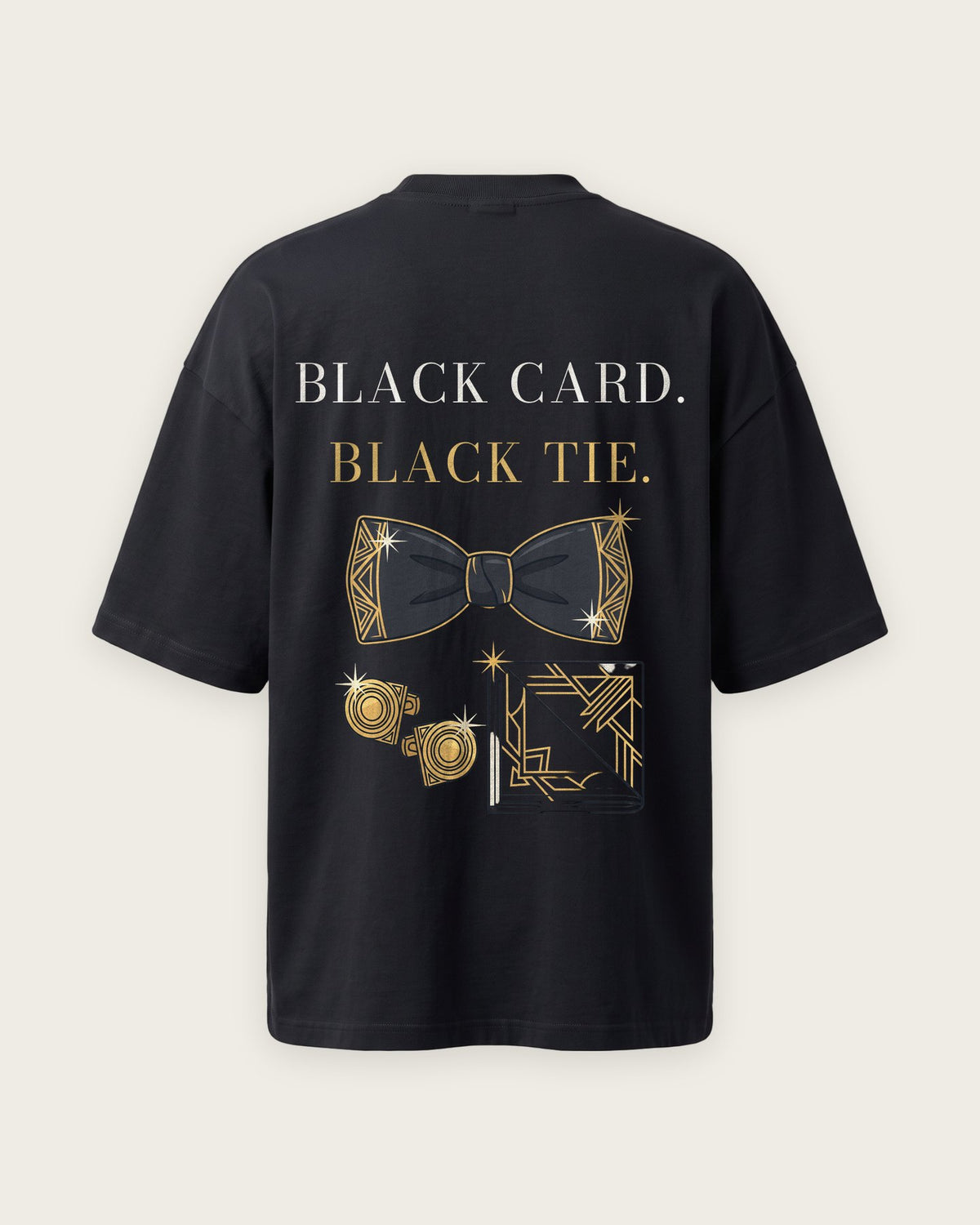 Camiseta Oversized “Black Card, Black Tie” — Preto