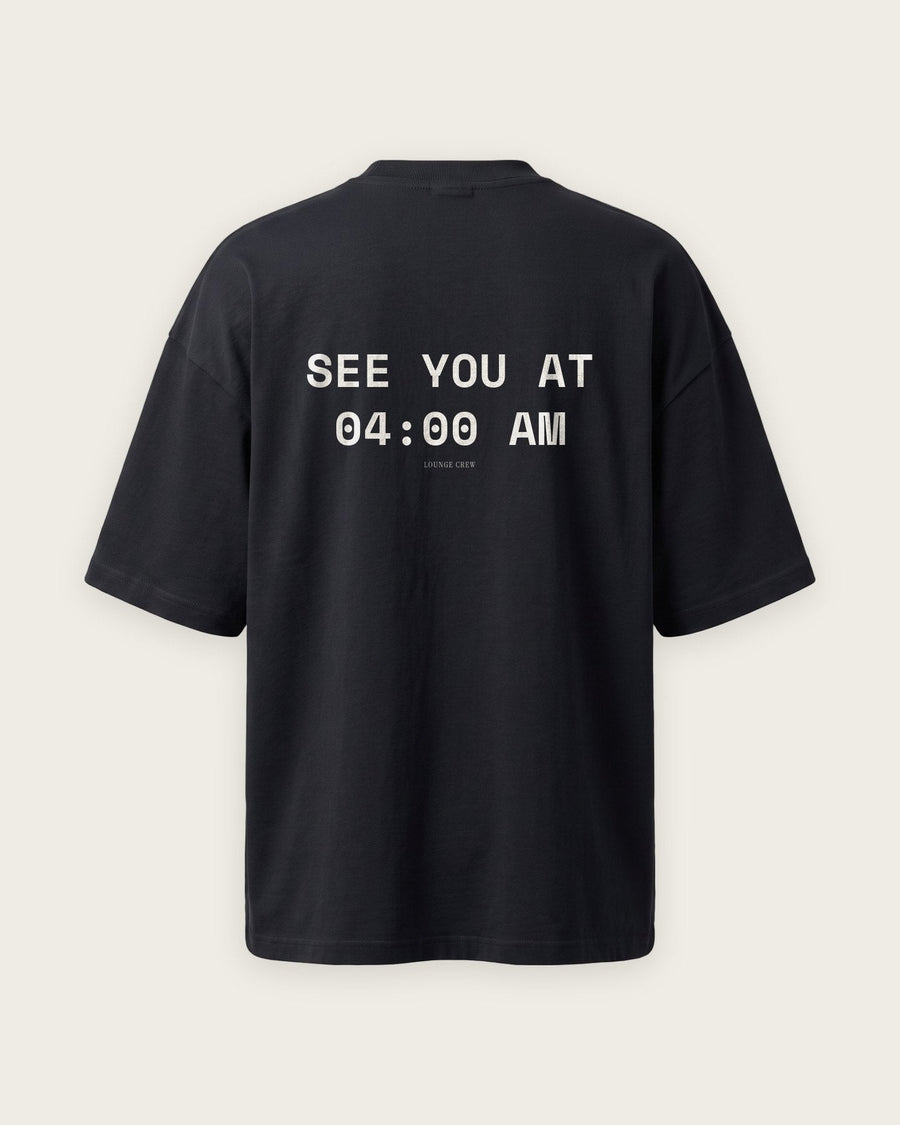 Camiseta Oversized “See You at 4 AM”